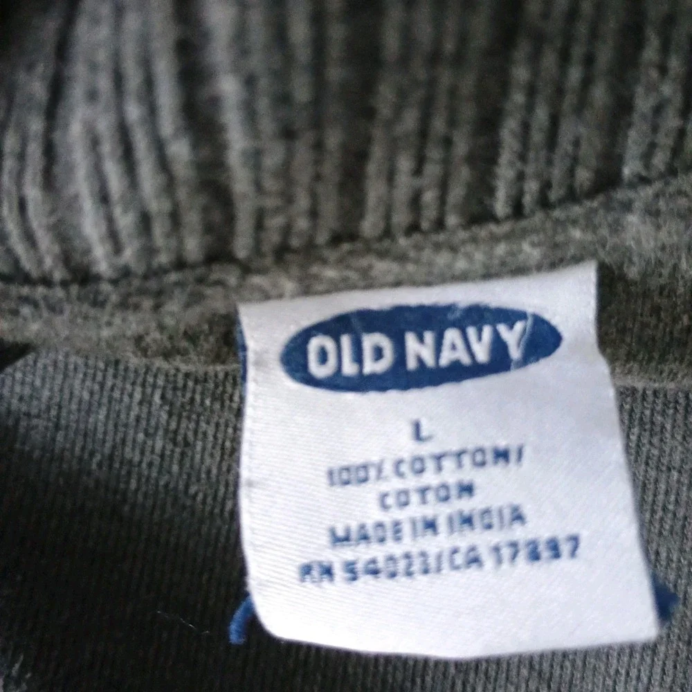 Old Navy zipper touch it